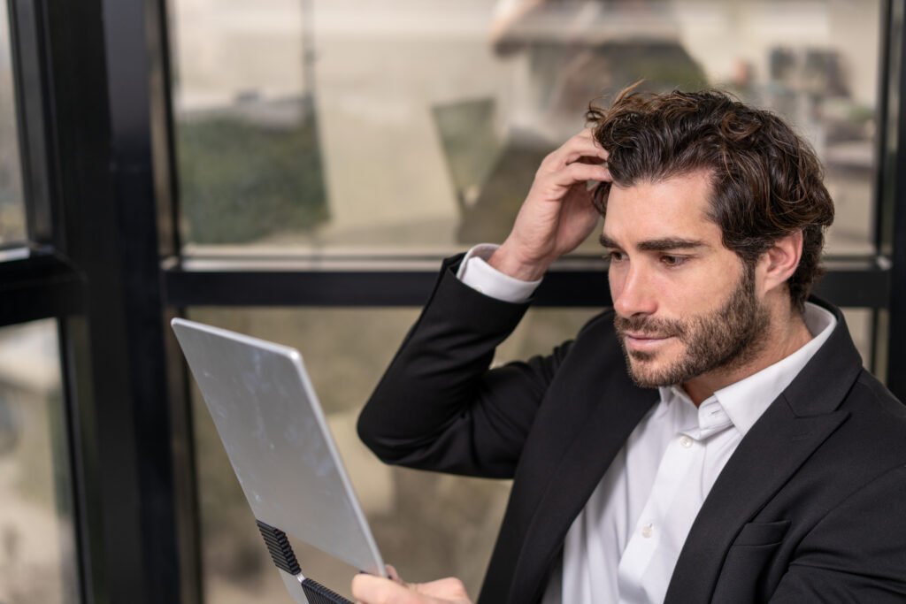 Φυσικό αποτέλεσμα μεταμόσχευσης μαλλιών
